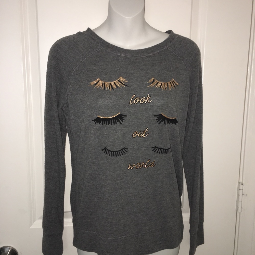 Size XL juniors longsleeve